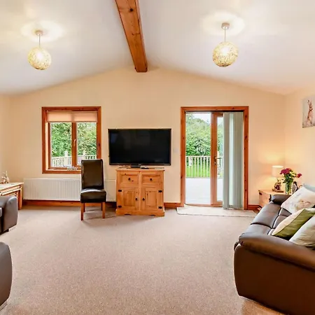 3 Bed In York Oc-93206 ロッジ
