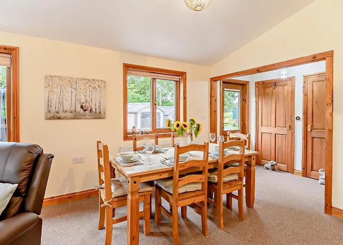 3 Bed In Sutton On Derwent 93206 * Elvington