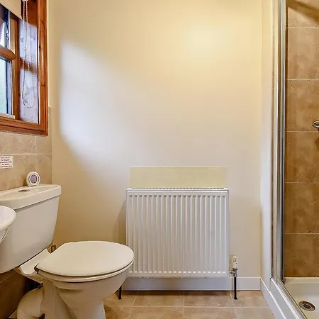 3 Bed In Sutton On Derwent 93206 Elvington